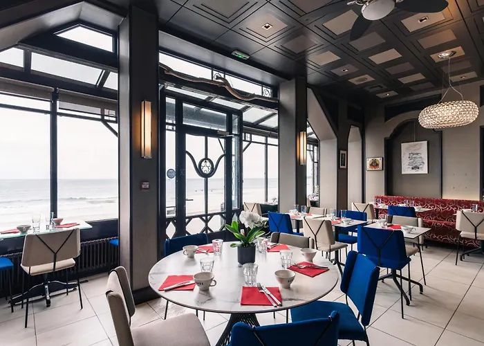 Ambassadeurs Logis Hotel