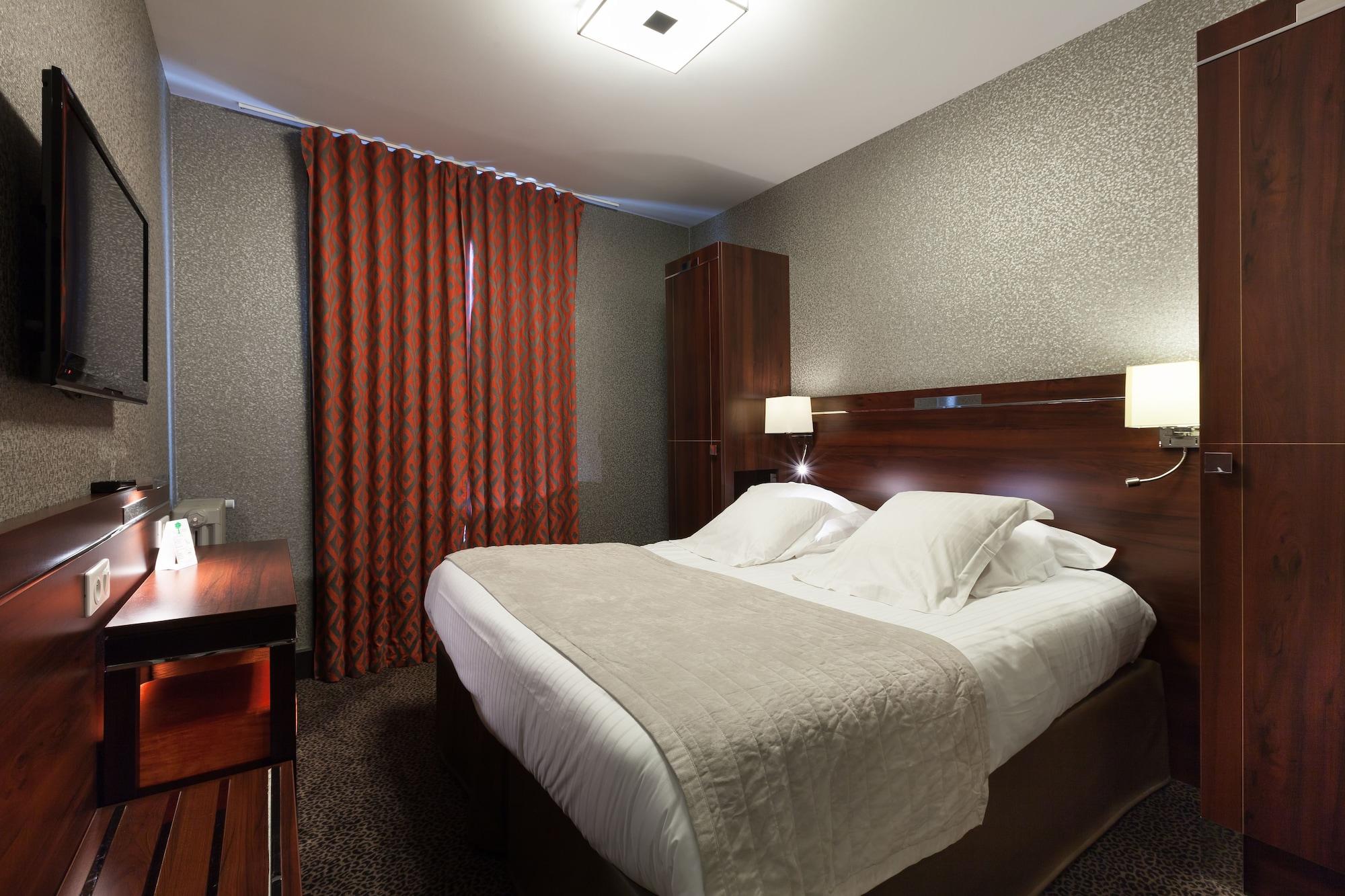 Ambassadeurs Logis Hotel