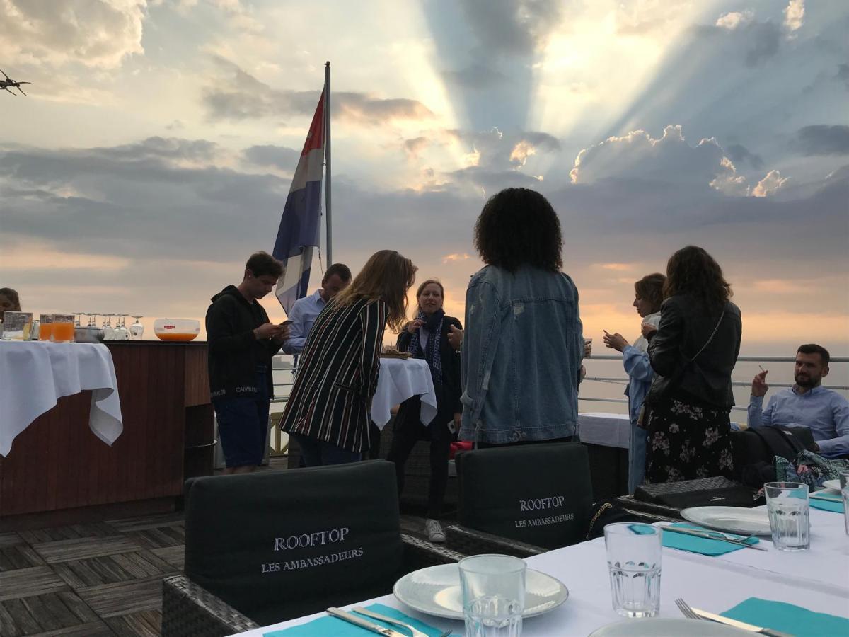 Ambassadeurs Logis Hotel