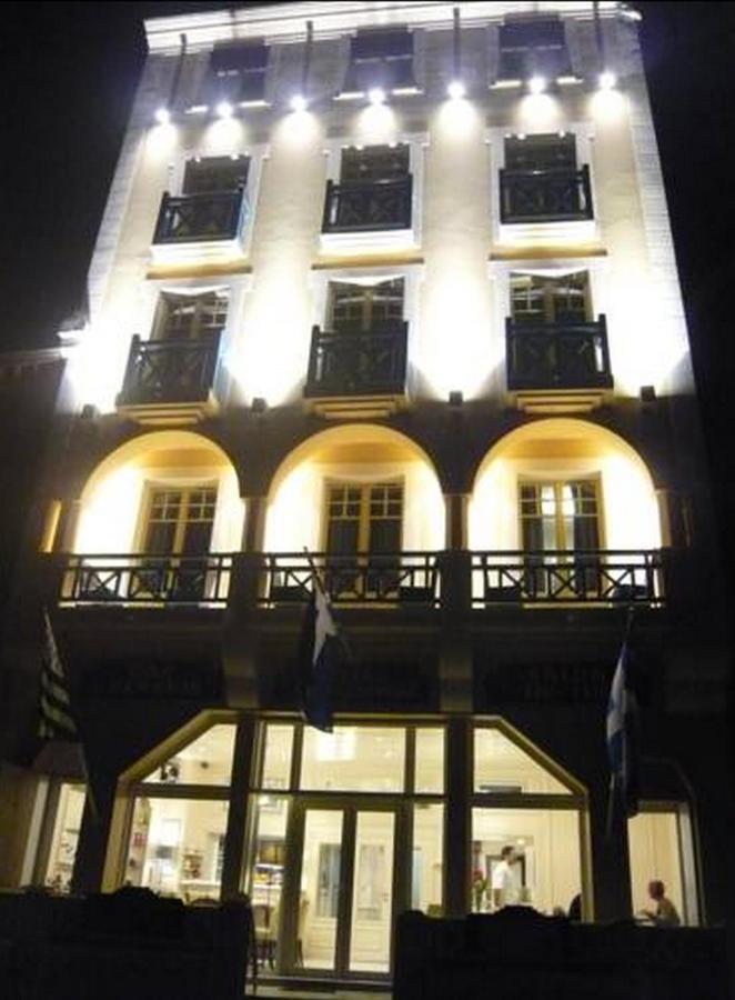 Hotel Ambassadeurs Logis 3*